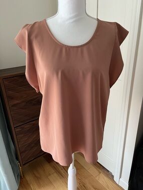 Express Flutter Sleeve Blouse Size M